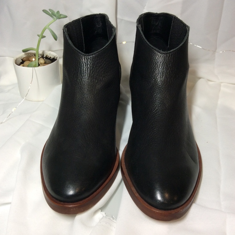 Dolce Vita Leather Booties - Picture 2 of 6